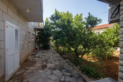Vrt u objektu Apartment Jerka