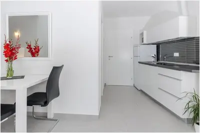 Kuhinja ili čajna kuhinja u objektu Villa Mili Stomarica
