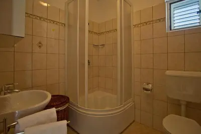 Kupaonica u objektu Apartment Zdravka