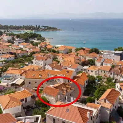 Apartments by the sea Supetar