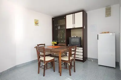 Kuhinja ili čajna kuhinja u objektu Apartments by the sea Marusici, Omis - 8632