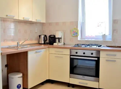 Kuhinja ili čajna kuhinja u objektu Apartments M&B