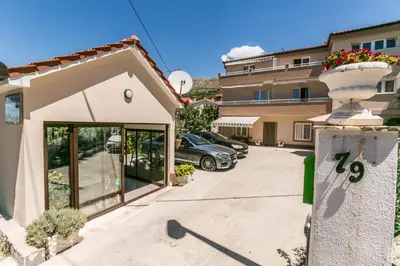 Zgrada u kojoj se nalazi apartman
