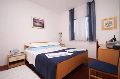 Krevet ili kreveti u jedinici u objektu Apartments by the sea Jelsa, Hvar - 8751