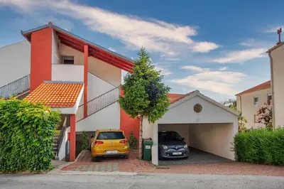 Zgrada u kojoj se nalazi apartman