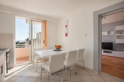 Kuhinja ili čajna kuhinja u objektu Apartments Klara
