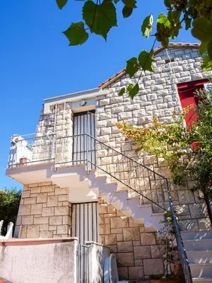 Zgrada u kojoj se nalazi apartman