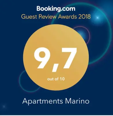 Certifikat, nagrada, logo ili neki drugi dokument izložen u objektu Apartments Marino