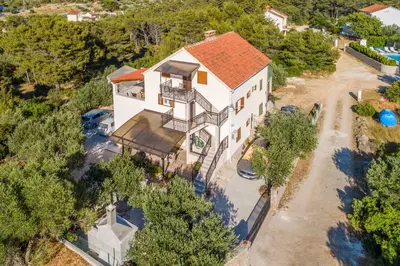 Zgrada u kojoj se nalazi apartman