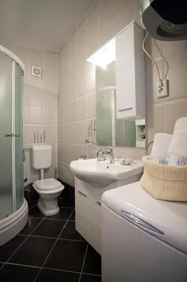 Kupaonica u objektu Apartments Mediterranea with heated pool