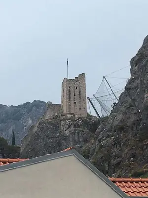 Pogled na planine ili pogled na planine iz apartmana