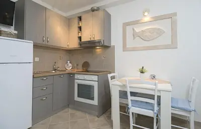 Kuhinja ili čajna kuhinja u objektu Apartments Krvavica