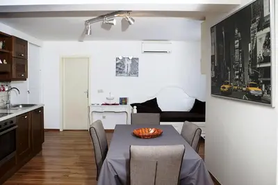 Kuhinja ili čajna kuhinja u objektu Apartment Roko