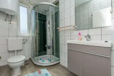 Kupaonica u objektu Apartment Mandic