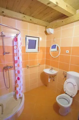 Kupaonica u objektu Apartments Zeljko