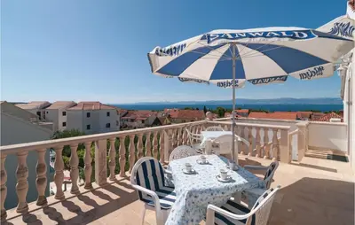 Balkon ili terasa u objektu Three-Bedroom Apartment In Supetar