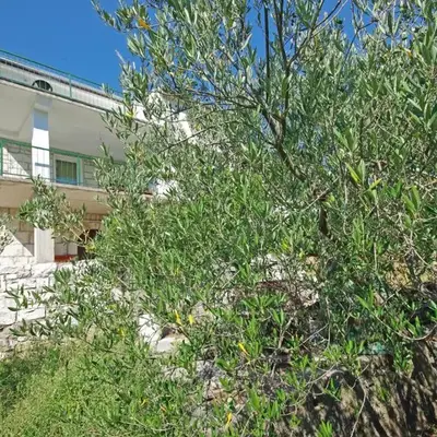 Apartments with parking space Podaspilje - Omis - 11708
