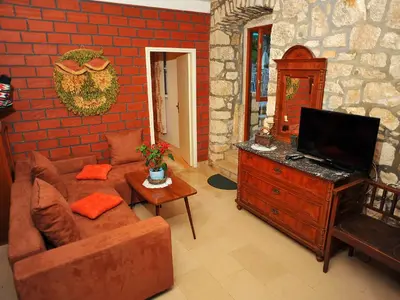 TV i/ili zabavni centar u objektu Apartment Mirta-1 by Interhome