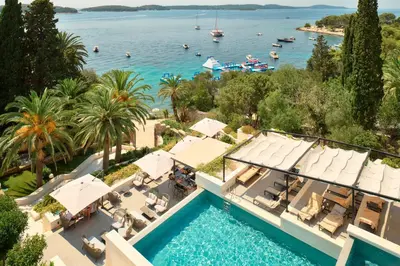 Bazen u objektu Hotel Moeesy, Blue & Green Oasis - Adults Only ili u blizini