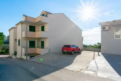 Zgrada u kojoj se nalazi apartman