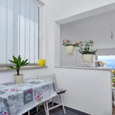 Family apartments Leona Makarska