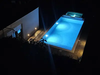 Bazen u objektu Fantastic house ili u blizini