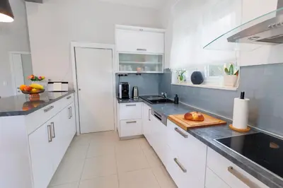 Kuhinja ili čajna kuhinja u objektu Fantastic house