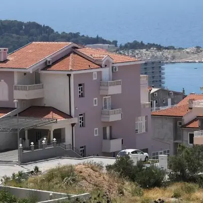 Apartments with a parking space Makarska - 6694