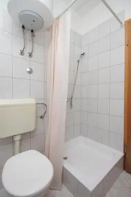 Kupaonica u objektu Apartments with a parking space Dugi Rat, Omis - 7481