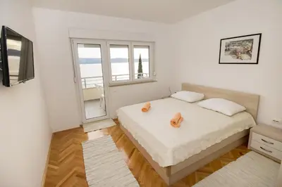 Tlocrt objekta Apartments by the sea Omis - 8334