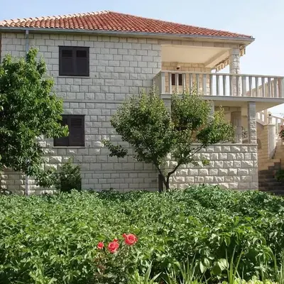Apartment Povlja 8628b