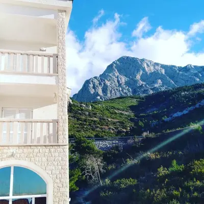 Pogled na planine ili pogled na planine iz smještaja s doručkom