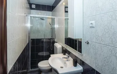 Kupaonica u objektu One-Bedroom Apartment In Jesenice