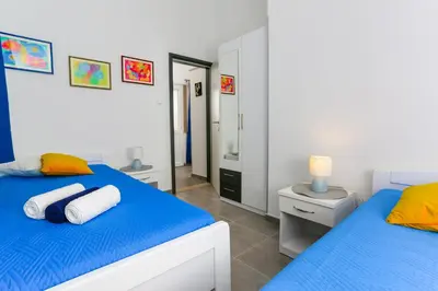 Krevet ili kreveti u jedinici u objektu Heritage Holiday House Lori with pool