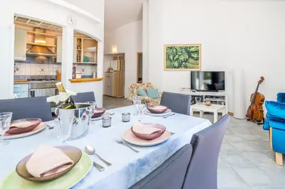 Kuhinja ili čajna kuhinja u objektu Holiday Home Gata 7