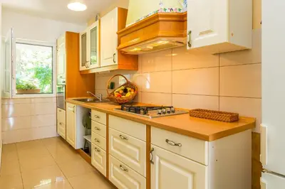 Kuhinja ili čajna kuhinja u objektu Holiday Home Gata 7