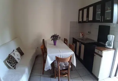 Kuhinja ili čajna kuhinja u objektu Apartments Mar