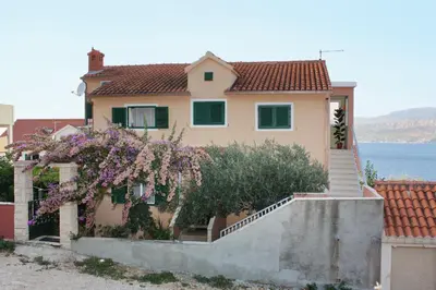 Tlocrt objekta Apartments with a parking space Postira, Brac - 5618