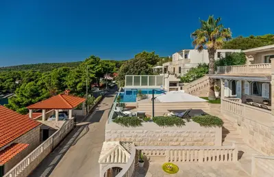 Tlocrt objekta Seaside luxury villa with a swimming pool Puntinak, Brac - 2964