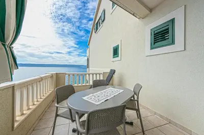 Tlocrt objekta Apartments by the sea Pisak, Omis - 7519