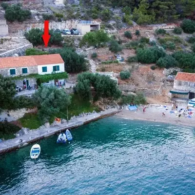 Seaside secluded apartments Cove Torac