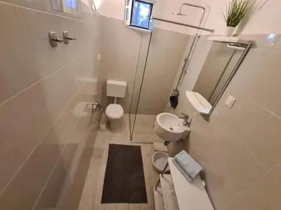 Kupaonica u objektu Apartments Srzic NO1