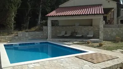 Bazen u objektu Villa Anja ili u blizini