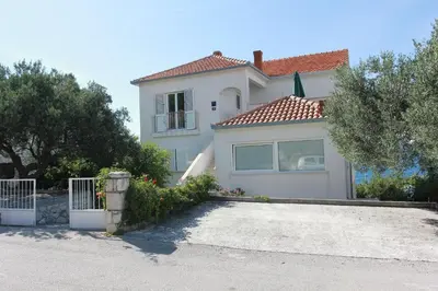 Zgrada u kojoj se nalazi apartman