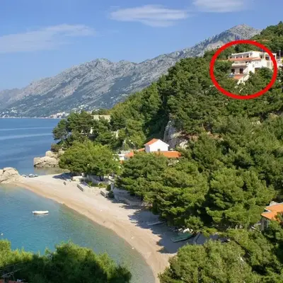 Apartments by the sea Brela