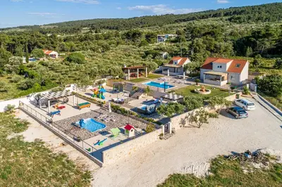 Priroda u blizini vila