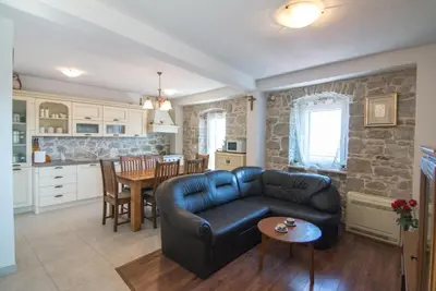 Kuhinja ili čajna kuhinja u objektu Holiday Home Tina