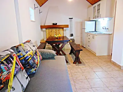 Kuhinja ili čajna kuhinja u objektu House Sv. Lovre