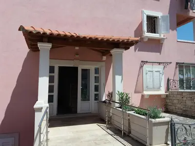 Zgrada u kojoj se nalazi apartman