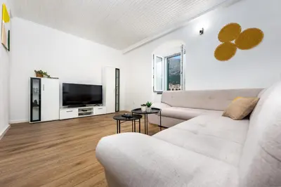 TV i/ili zabavni centar u objektu Apartment Alen